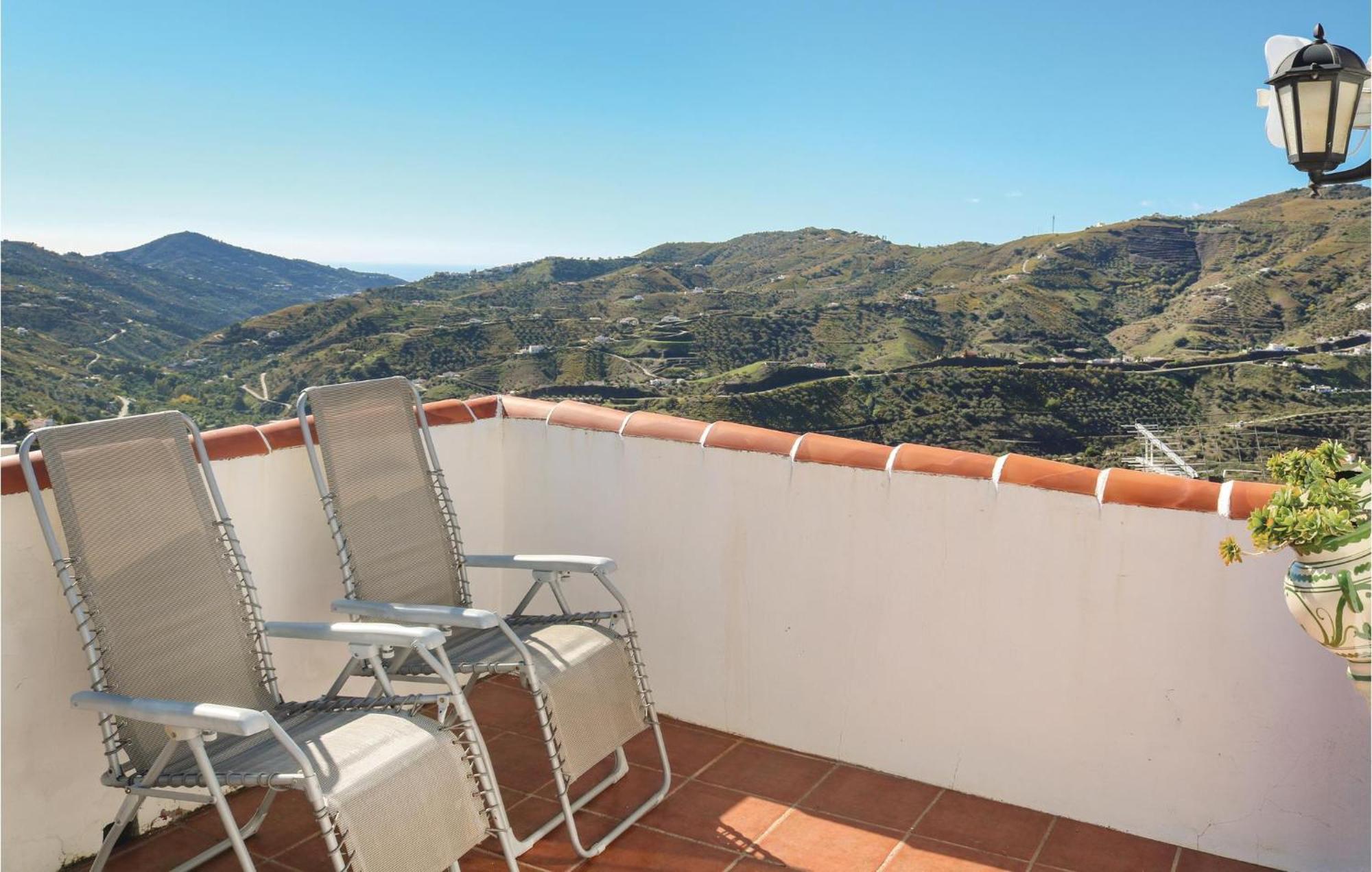 Nice Home In Canillas De Albaida With Wifi Exterior foto